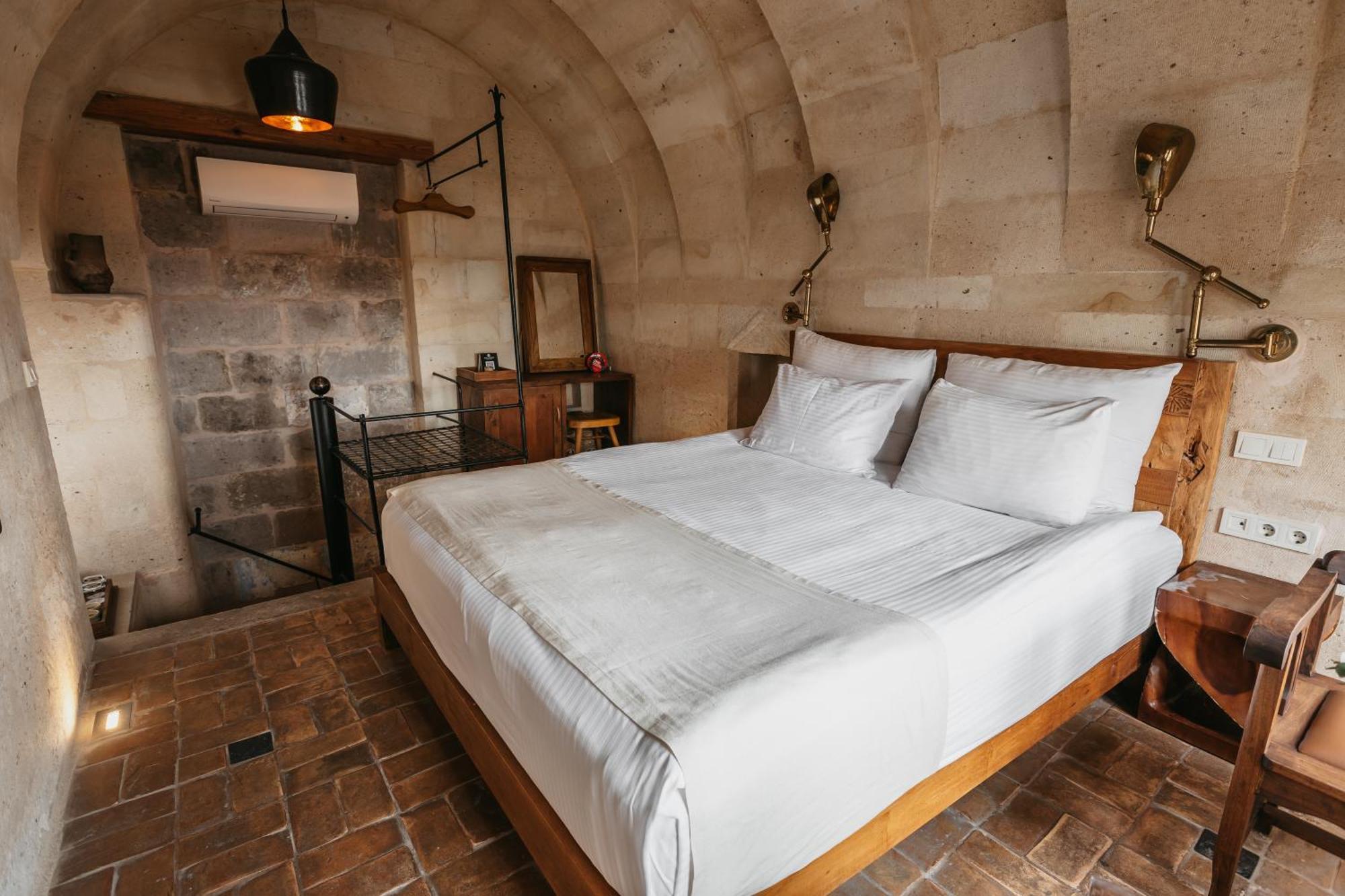 Millstone Cave Suites Hotel Üçhisar Ngoại thất bức ảnh
